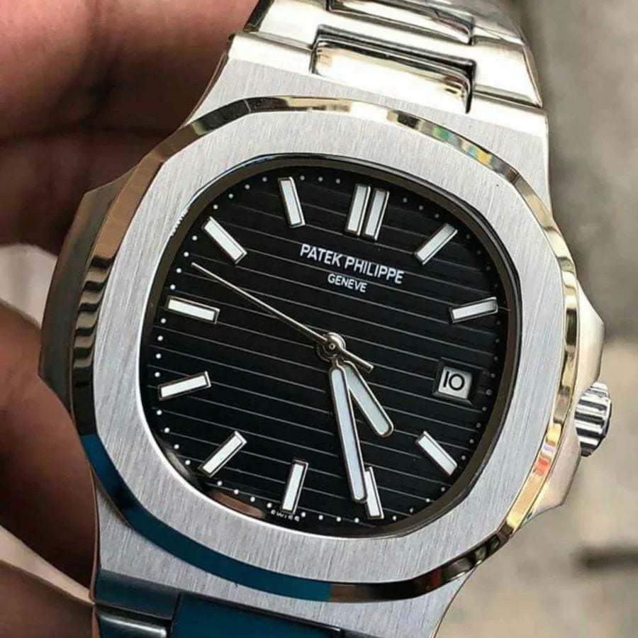 Patek Philippe – Nautilus – 40mm – C-588